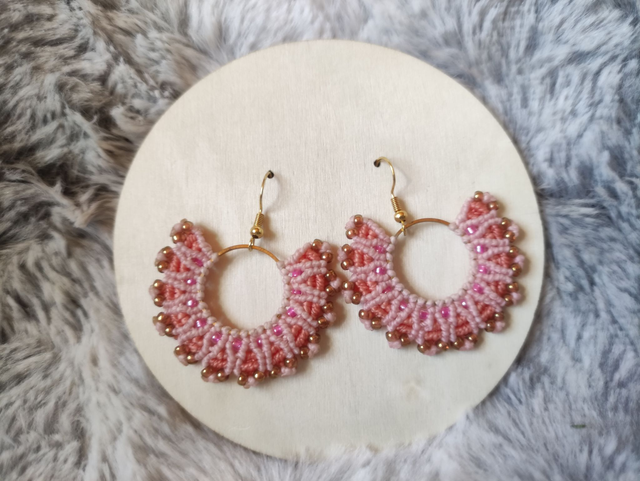 Boucles d'oreilles créoles roses