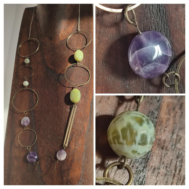 Sautoir améthyste et Jade véritable ( pierres naturelles), anneaux bronze, réglable, pièce unique 