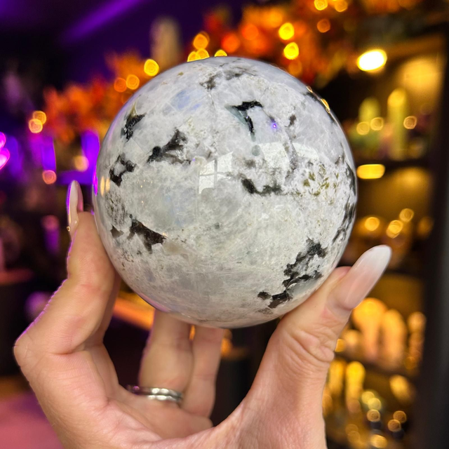 Moonstone Sphere R58M1