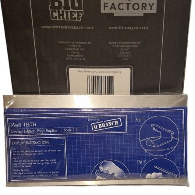 James Bond Jaws Teeth signature edition replica