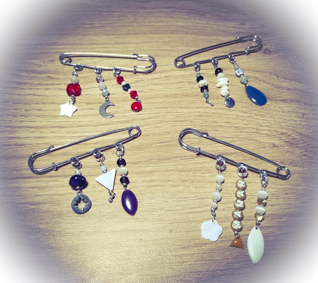 Broches pierres et nacres