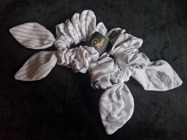 Winter Garden Scrunchies Set 
