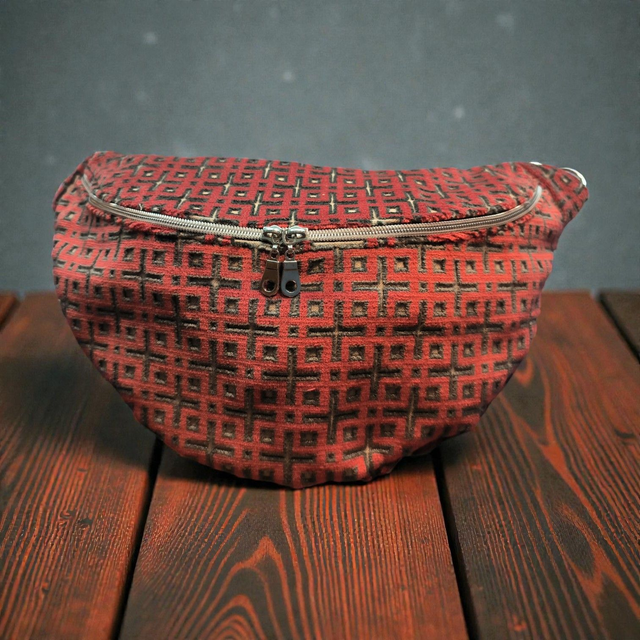 Sac banane en tissu Luxe motifs géométriques couleur tuile avec bandoulière en suédine Alaska noir