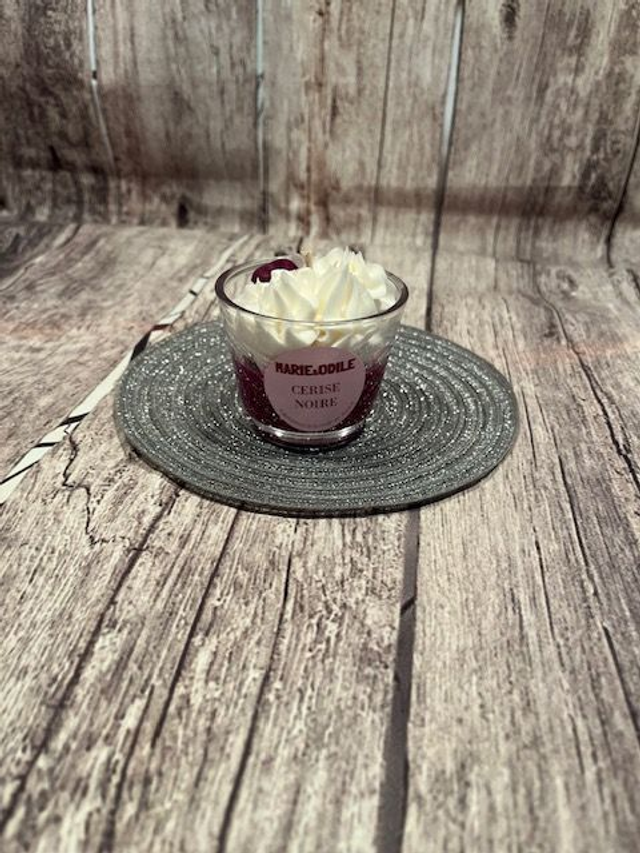 Bougie parfumée Cerise noire - 100 grames