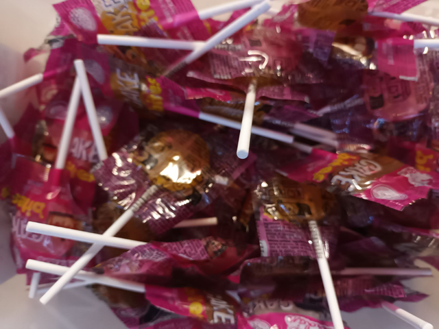 SUCETTE GOUT GATEAUX  (VENDU A L UNITÉ)