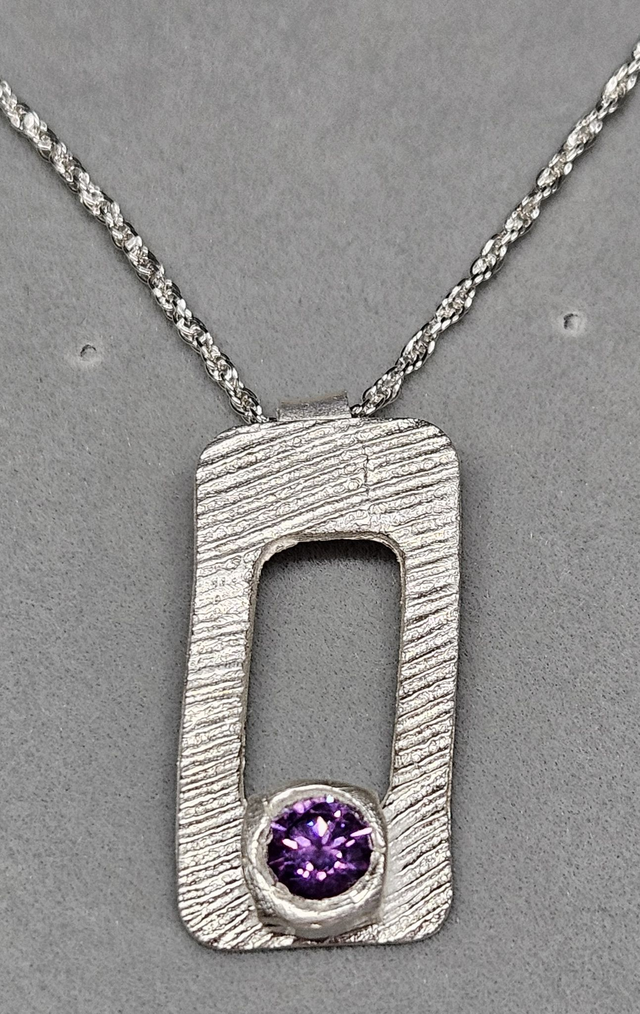 Rectangle pendant with amethyst cubic zirconia