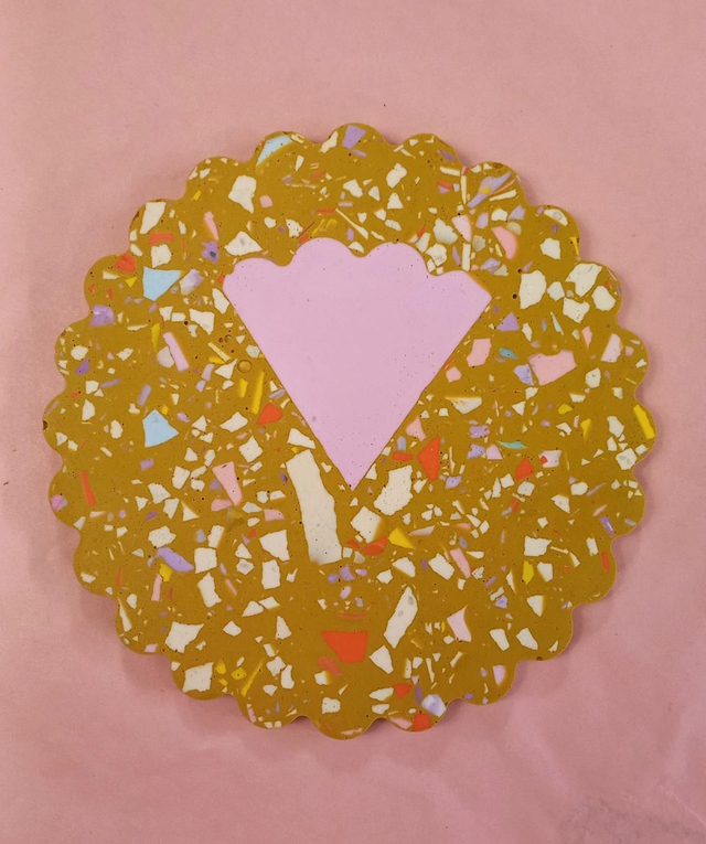 Frykas, Kolorowa podkładka pod dzbanek, kubek lub akcesoria, ryflowana, musztardowa, 17 cm