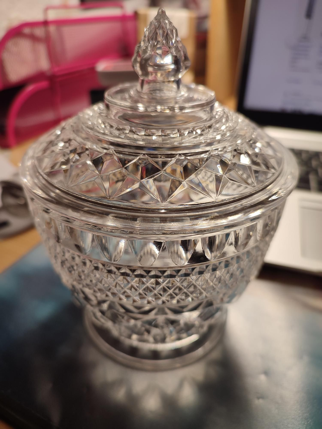 Bonbonnière plastique