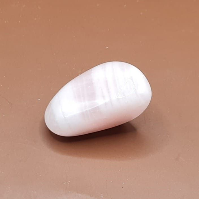 Pierre roulée en quartz rose