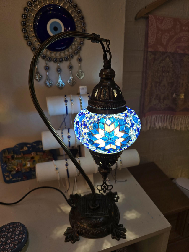 Medium Mosaic Swanneck Table Lamp