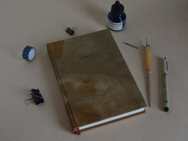 Carnet de croquis en teinture végétale