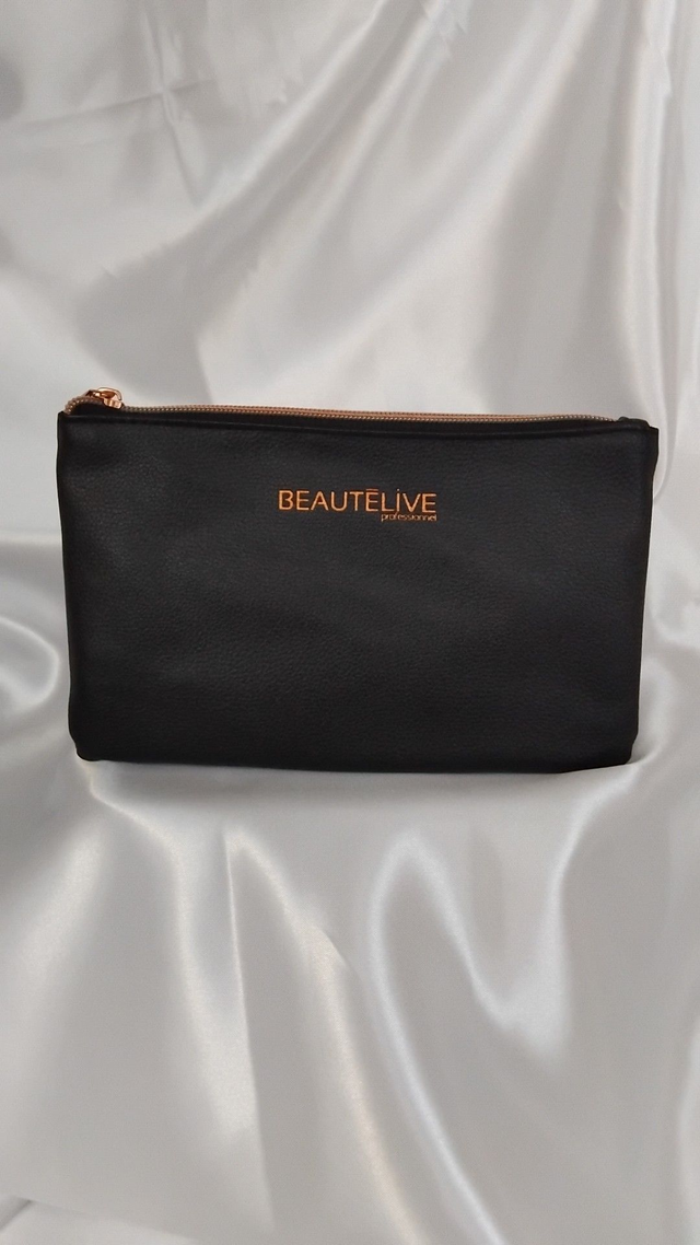 Trousse à maquillage/5 pinceaux. (1)