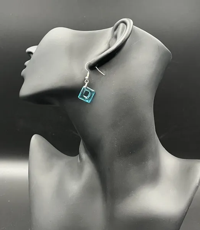 Boucles d&#039;oreilles Petit Carré (10290)