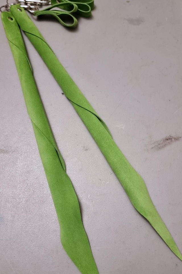 Finger style dragon tails