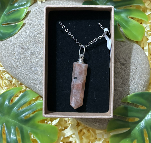 Colliers pierre de soleil