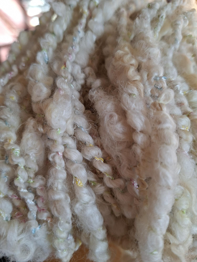 FM0049 Laine d'art filé main 345g