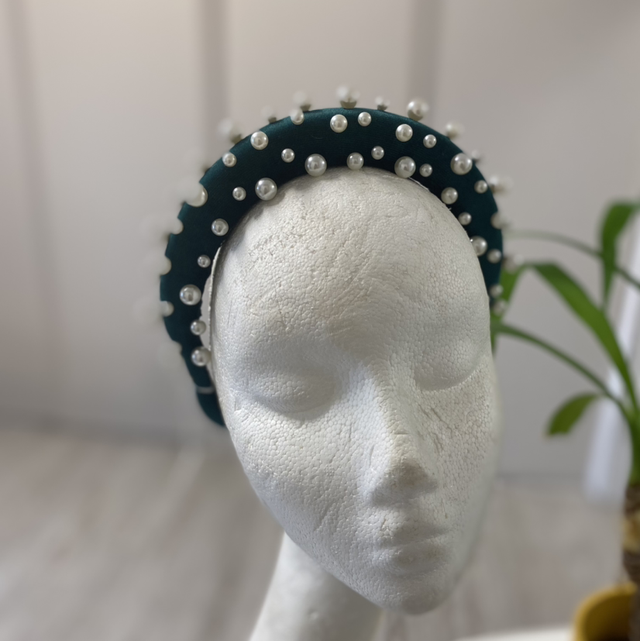 💚Forest green hairband with pearls 