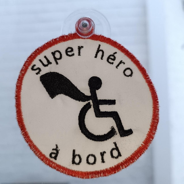 Panneau d'avertissement de la vitre arrière de la voiture handicap garçon