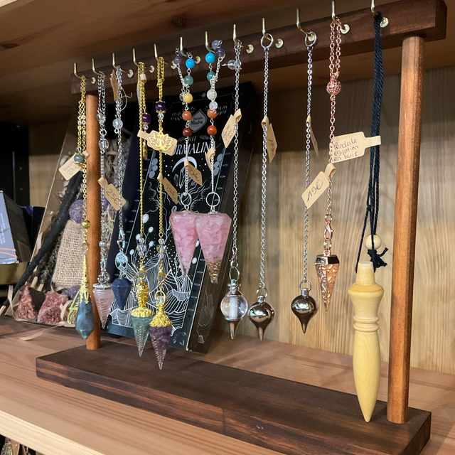 Pendules divinatoires