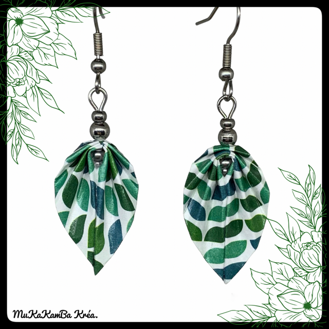 Boucles d’oreilles feuilles en origami 