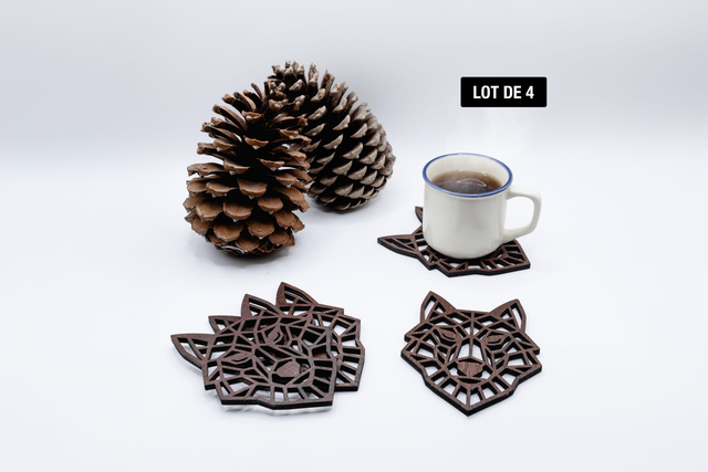 Dessous-de-verre en bois motif loup (Lot de 4)