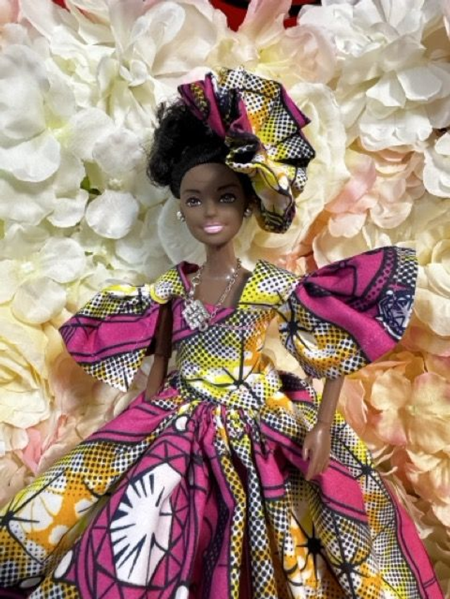 Poupée – Robe en Wax motif bague & Coiffe assortie - Fait main