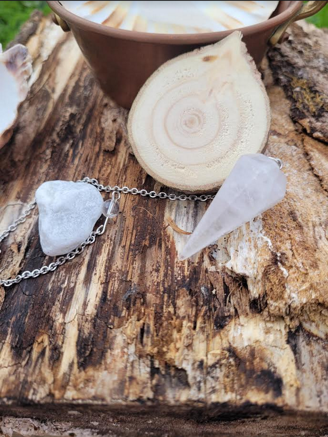 Pendule en pointe - Cristal de roche 3.5cm (à l&#039;unité)