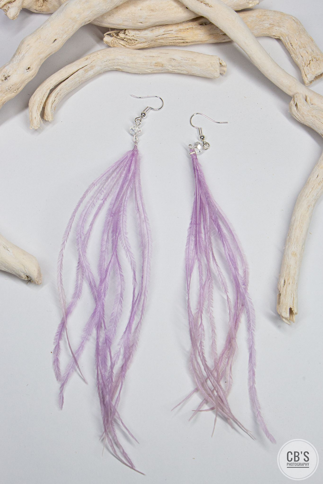 Boucles d'oreilles en plumes d'autruche parme