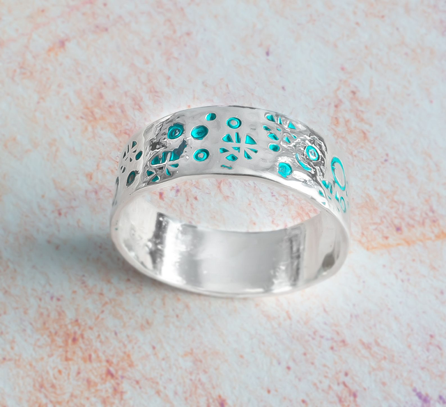 Anillo de plata de 925 con patina verde