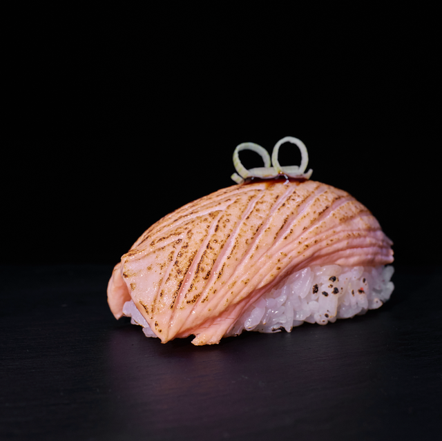 #51 Nigiri Salmon (one piece)