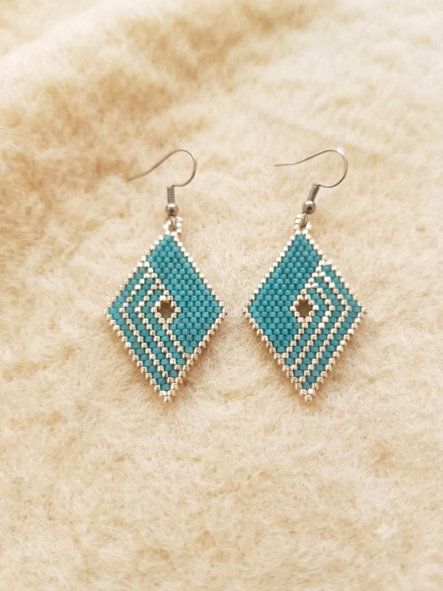 Boucles d'Oreilles Losange Turquoise &amp; Argent – Perles Miyuki Delica – Fait Main
