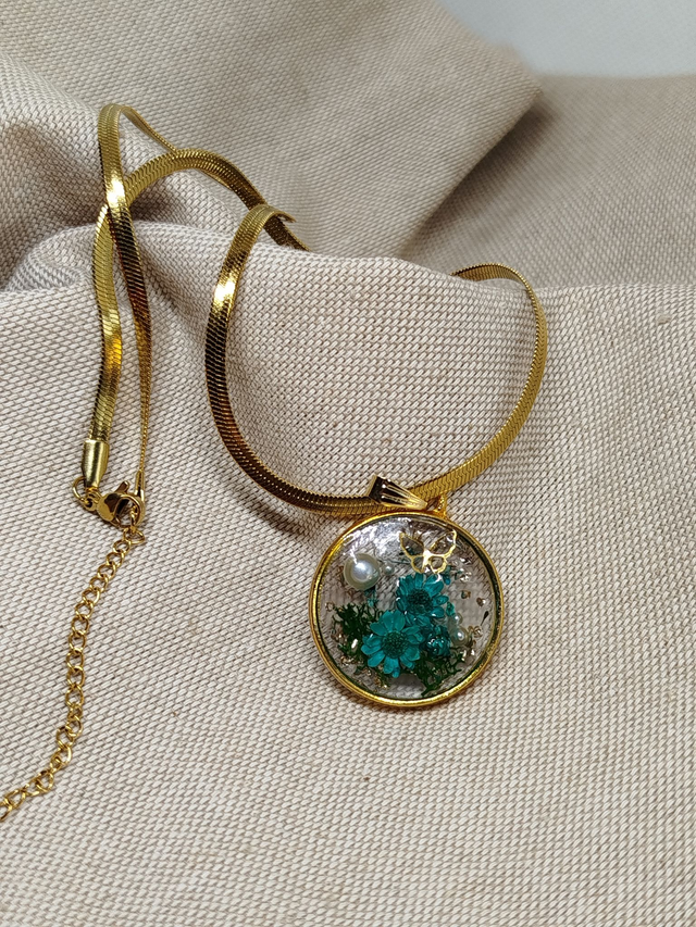 Collier pendentif Izia coloris bleu