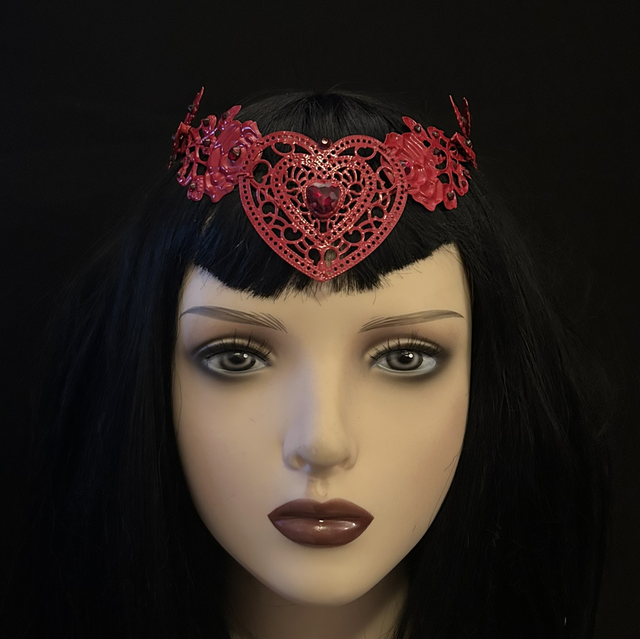 adore tiara 