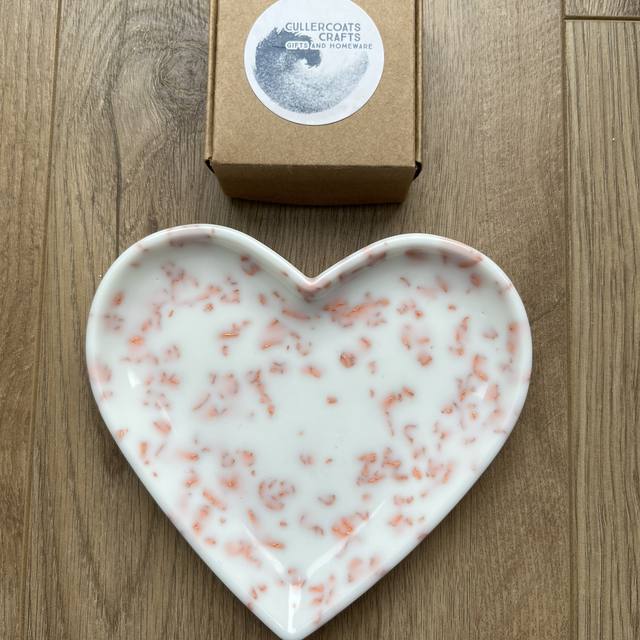 Large White &amp; Gold Heart Dish