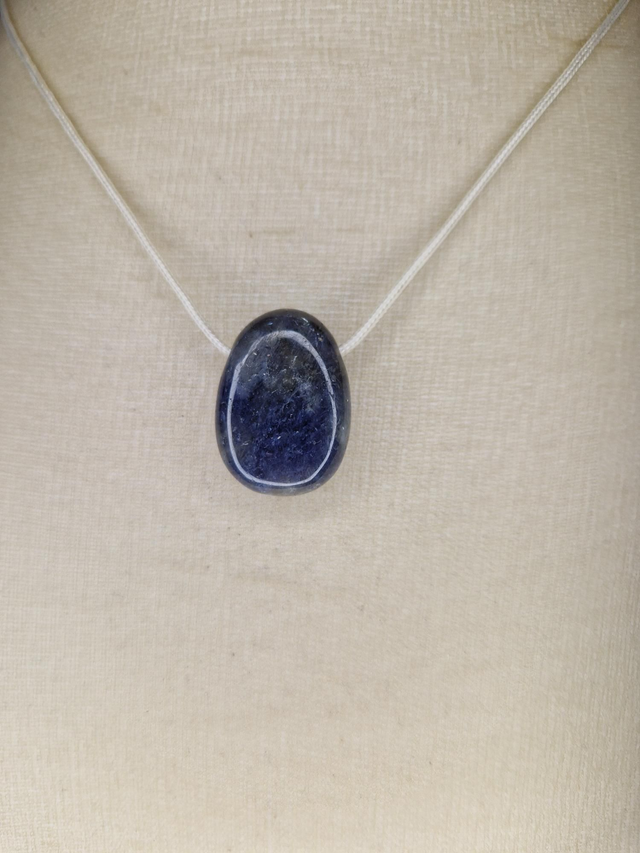 Cordiérite (Iolite - Saphir d'eau) / 001