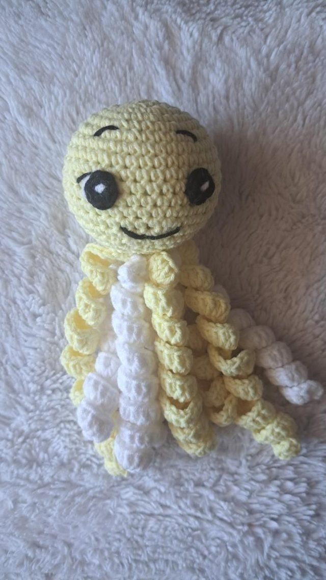 Pieuvre jaune et blanche