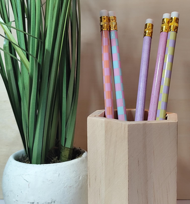 Crayon de papier HB avec gomme