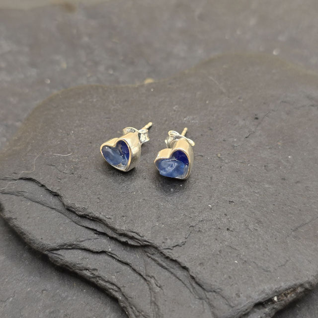 925 Studs Heart Earrings with Scottish Seaglass in Sterling Silver