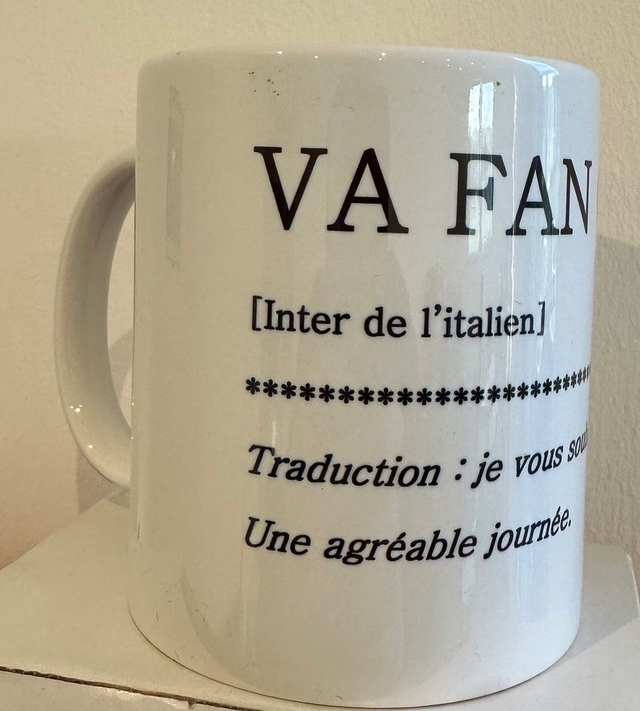 Tasse va fan culo