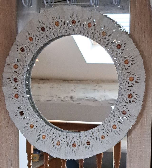 Beaded Mirror Frame (Frame Only) 