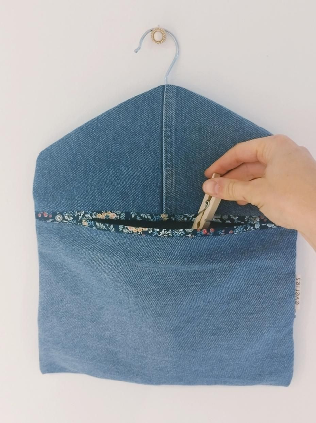 Rangement à suspendre pour pince à linge