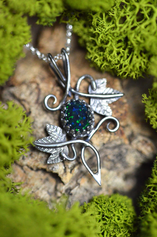 Pendentif Elfique - Opale, feuilles de lierre