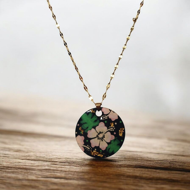 Collier dessiné Flora acier inoxydable pêche et vert