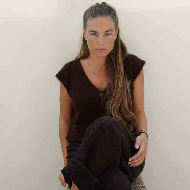 Sleeveless Buttoned Cardigan Chocolate 