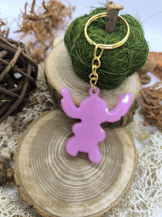 Porte clés Stitch rose nacré 