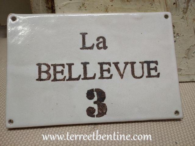 PLAQUE de Maison  en N&amp; B : "La Bellevue 3" avec trous