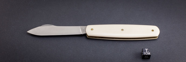 Onglet nogentais, manche elforyn imitation ivoire, lame inox