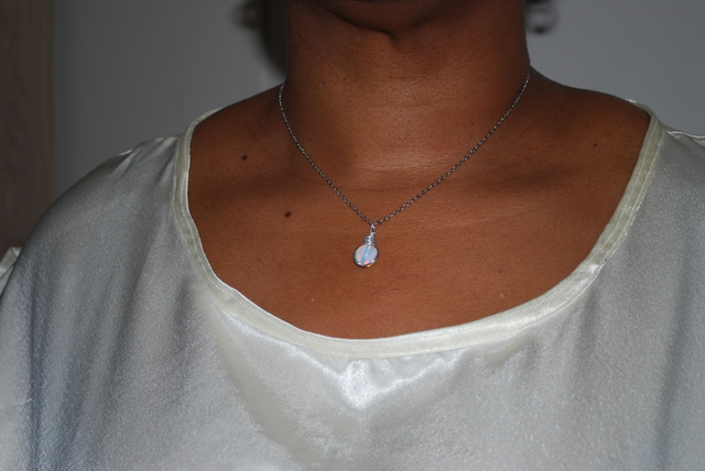 Collier en opale noble