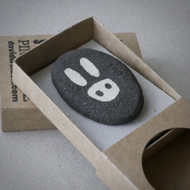 Memento Lepus Pin Badge