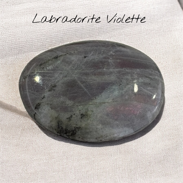 Galet Labradorite Violette AA